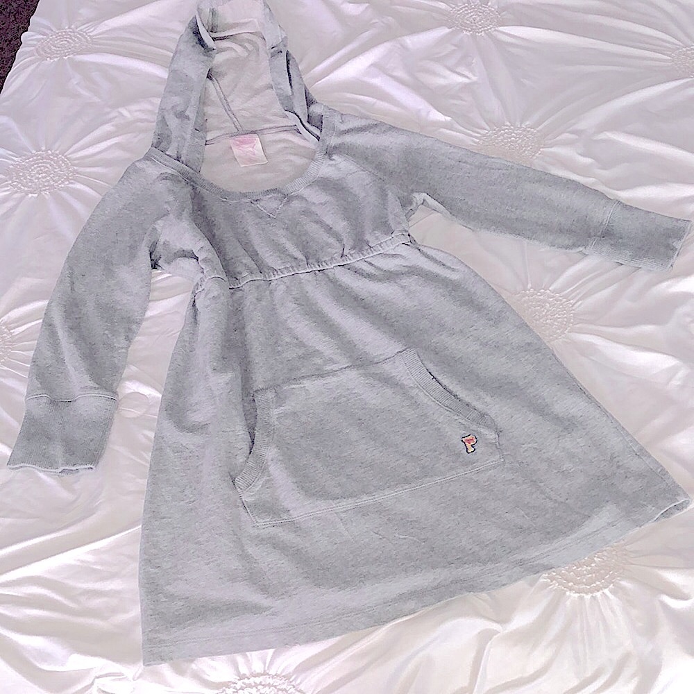 RARE VINTAGE VS PINK GRAY HOODED JERSEY DRSS GREY